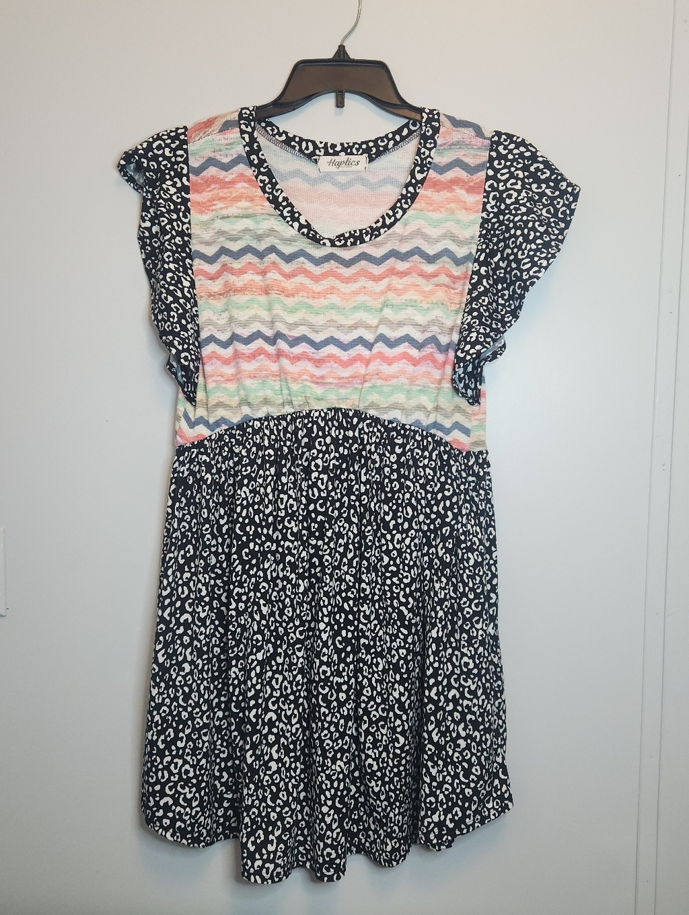 Haptics Black Leopard Print & Pastel Chevron Dress Size Medium
